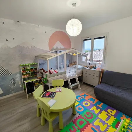 Apartment Familial Proche De Carcassonne Villemoustaussou